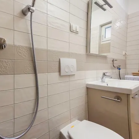 Hasanec By El-pi Tours * נייביצה