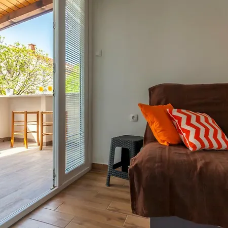 Hasanec By El-pi Tours * Njivice