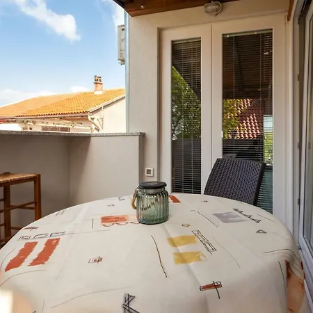 公寓 Hasanec By El-pi Tours 奈维斯