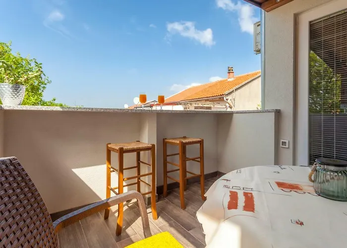 Hasanec By El-pi Tours Njivice