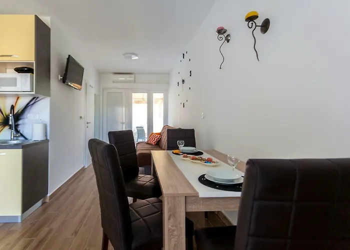 Hasanec By El-pi Tours Apartament